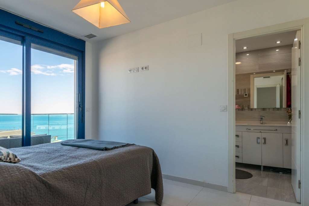 Appartamento a Punta Prima, Alicante, Spagna 2 camere da letto, 72 mq. N° 145342