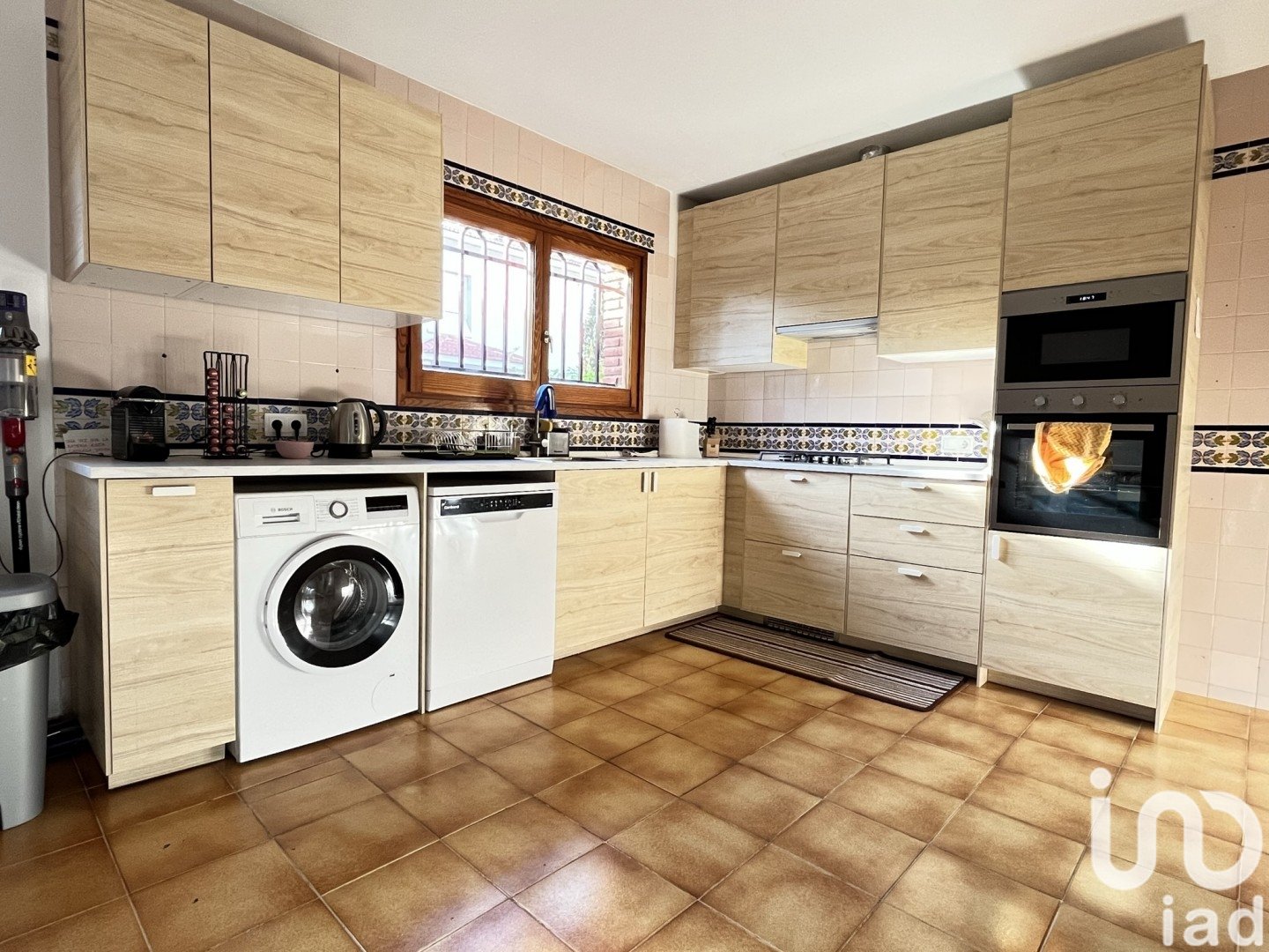 Дом в Виланова-и-ла-Желтру, Барселона, Испания 4 спальни, 840м2 №154044
