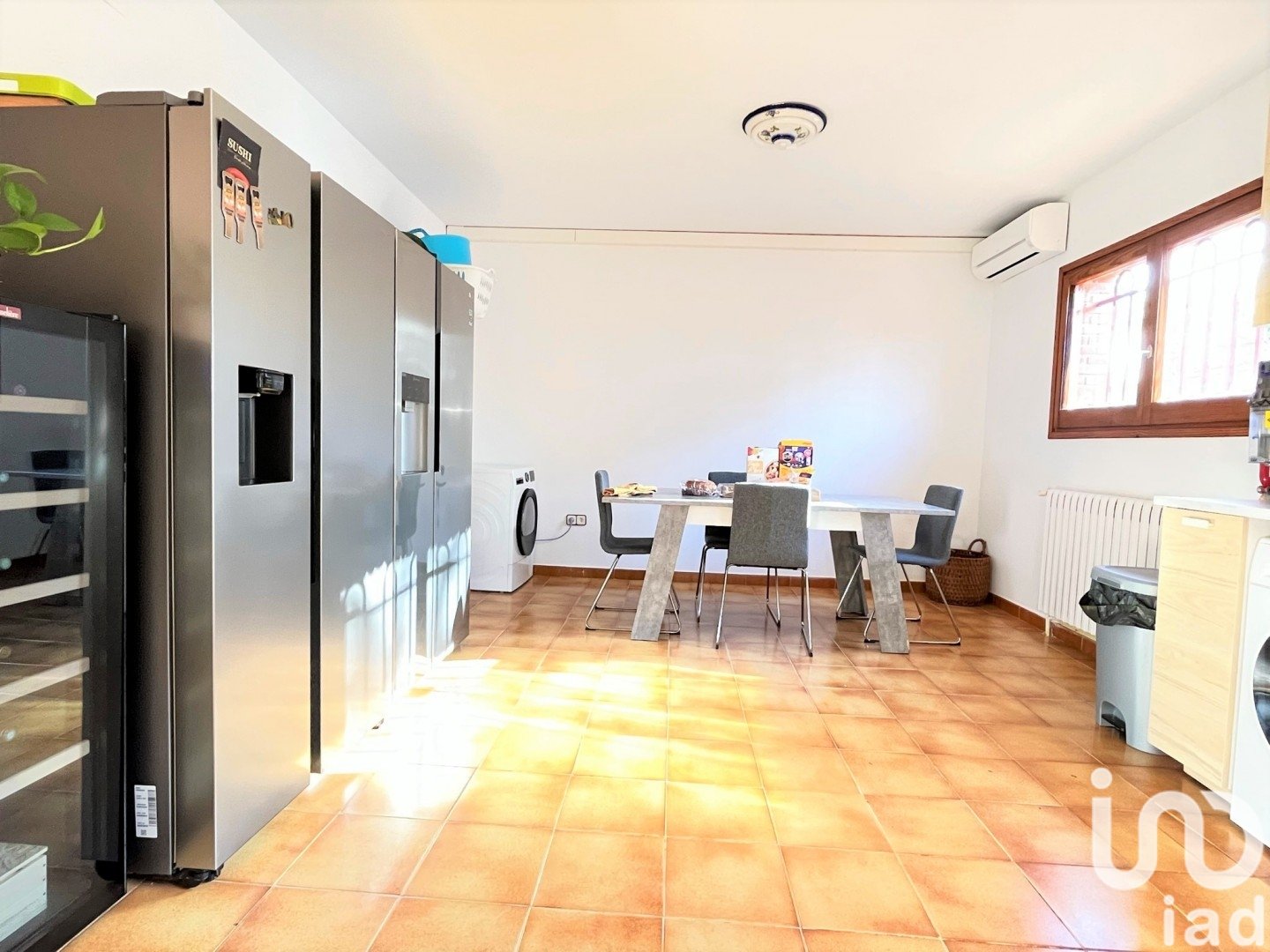 Дом в Виланова-и-ла-Желтру, Барселона, Испания 4 спальни, 840м2 №154044