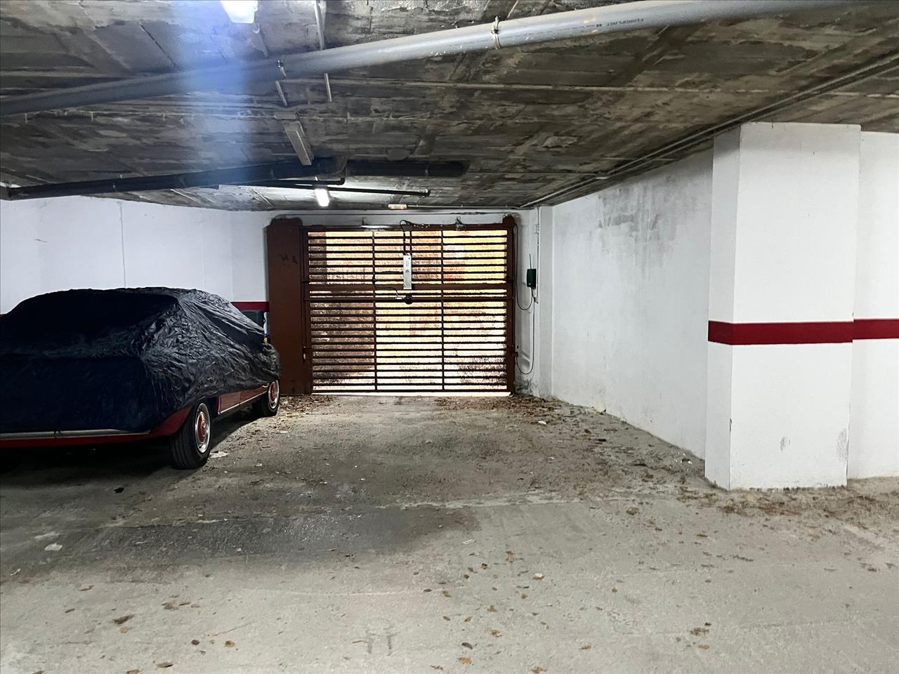 Autotallit Barcelona, Espanja 15 m2 No. 191473