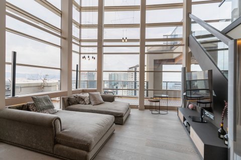 Apartment in Barcelona, Spain 3 bedrooms,  No. 141023