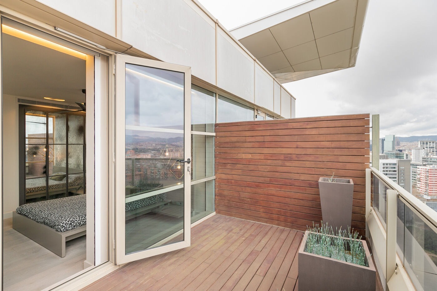 Dzīvoklis Barcelona, Spānijā 3 istabas,  Nr. 141023