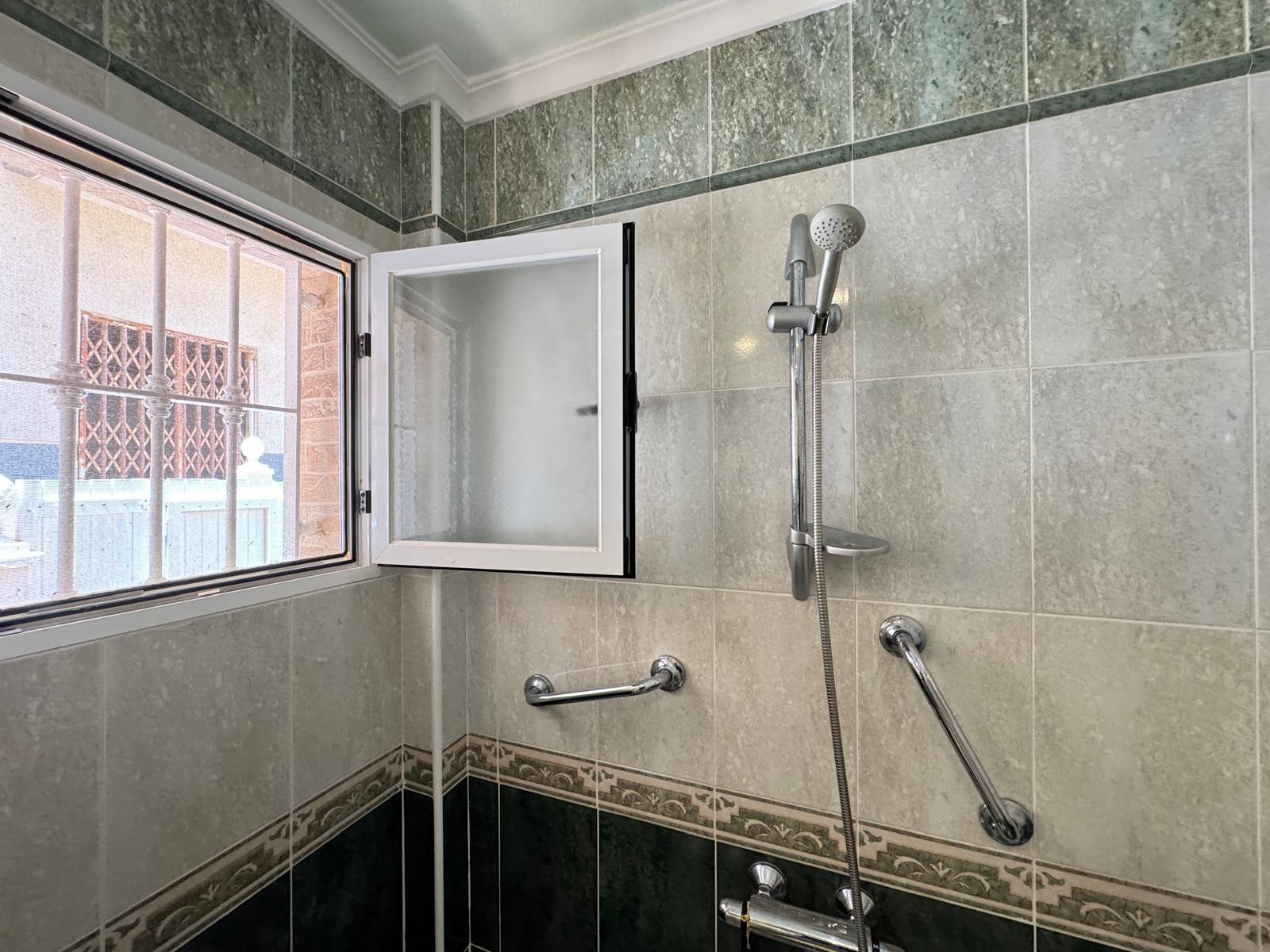 House in Guardamar del Segura, Alicante, Spanien 3 Schlafzimmer, 91 m2 Nr. 165657