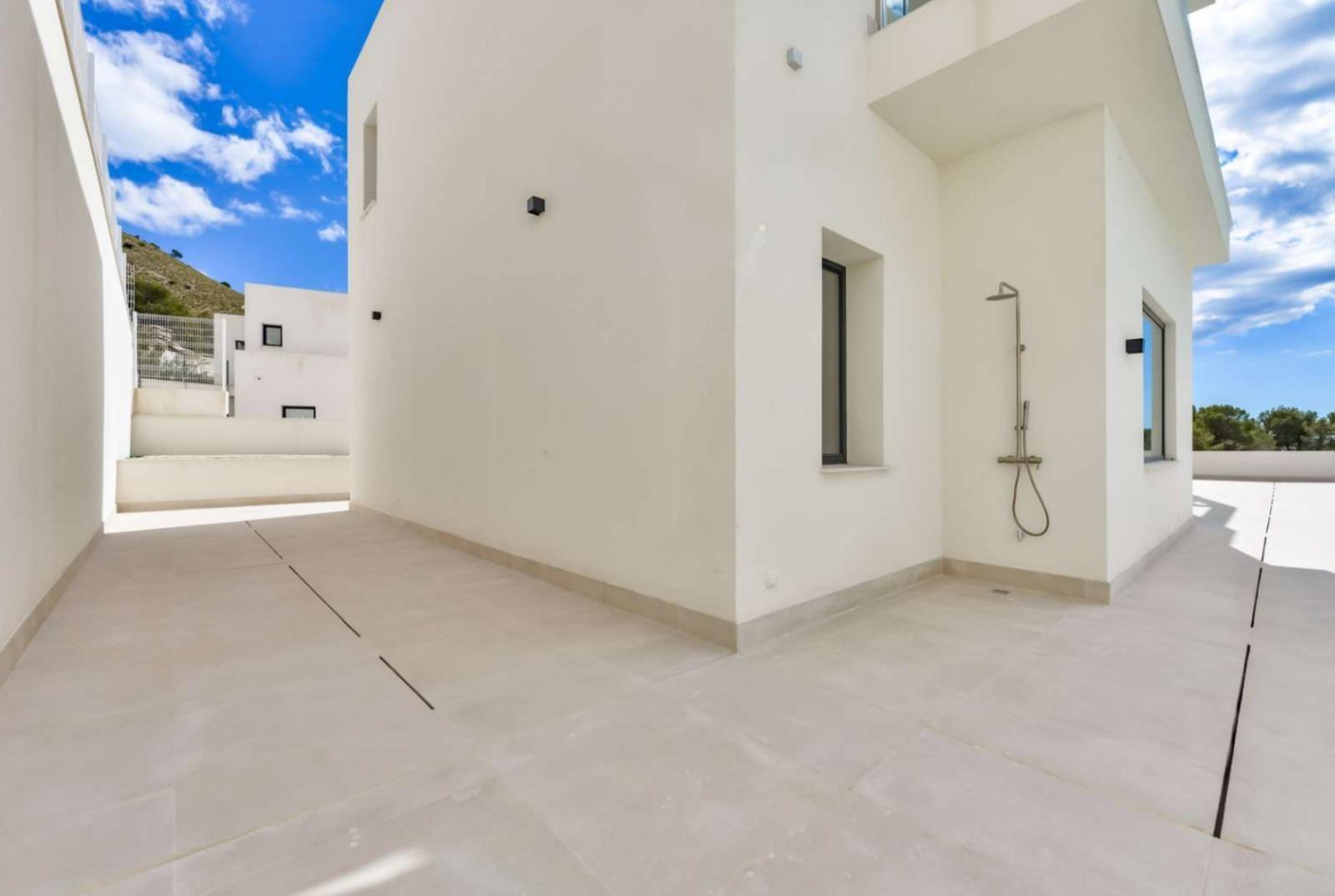 Villa a Finestrat, Alicante, Spagna 7 camere da letto, 636 mq. N° 165659