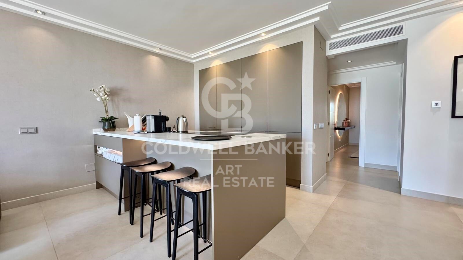 Apartment in Marbella, Malaga, Spain 3 bedrooms, 140 sq.m. No. 157519