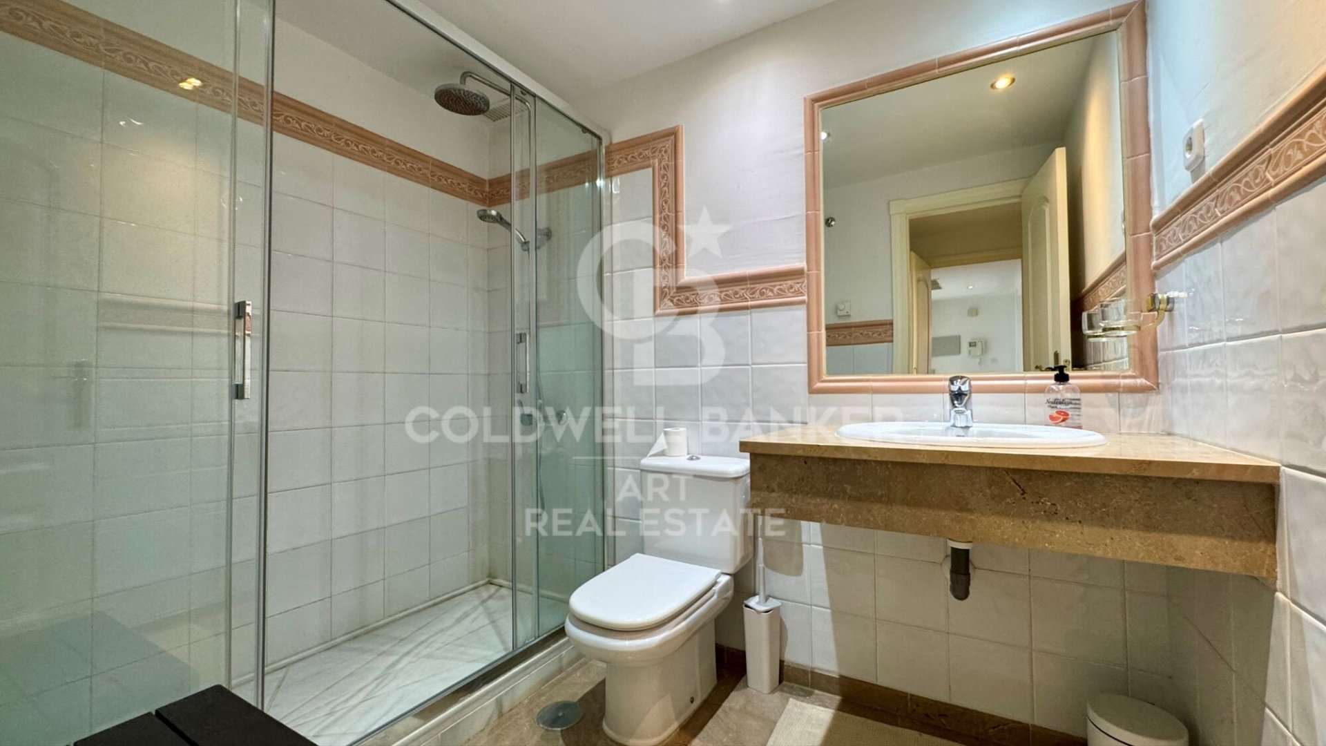 Apartment in Marbella, Malaga, Spain 2 bedrooms, 104 sq.m. No. 157520
