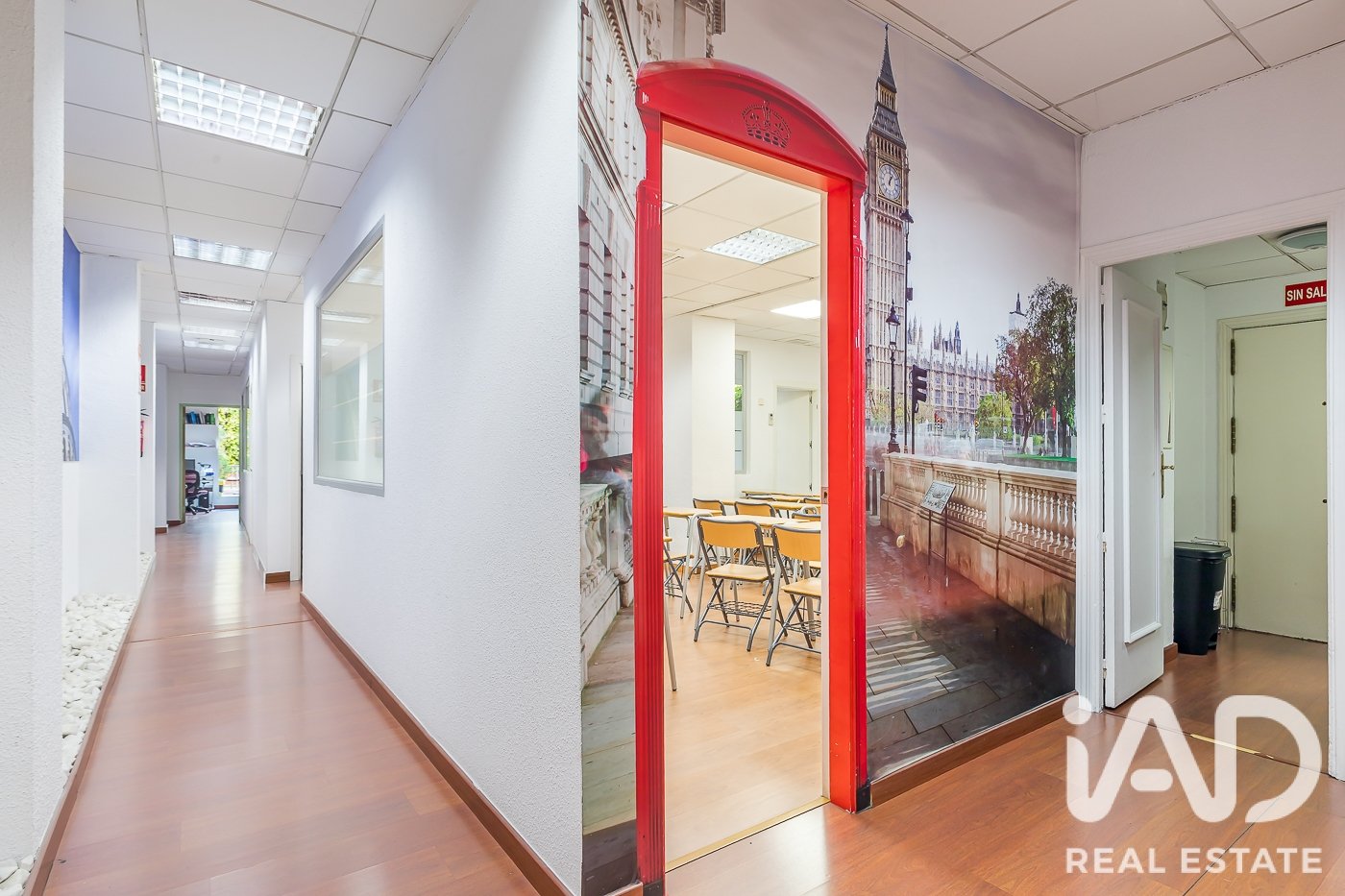Huoneisto Madrid, Espanja 4 makuuhuonetta, 353 m2 No. 187801