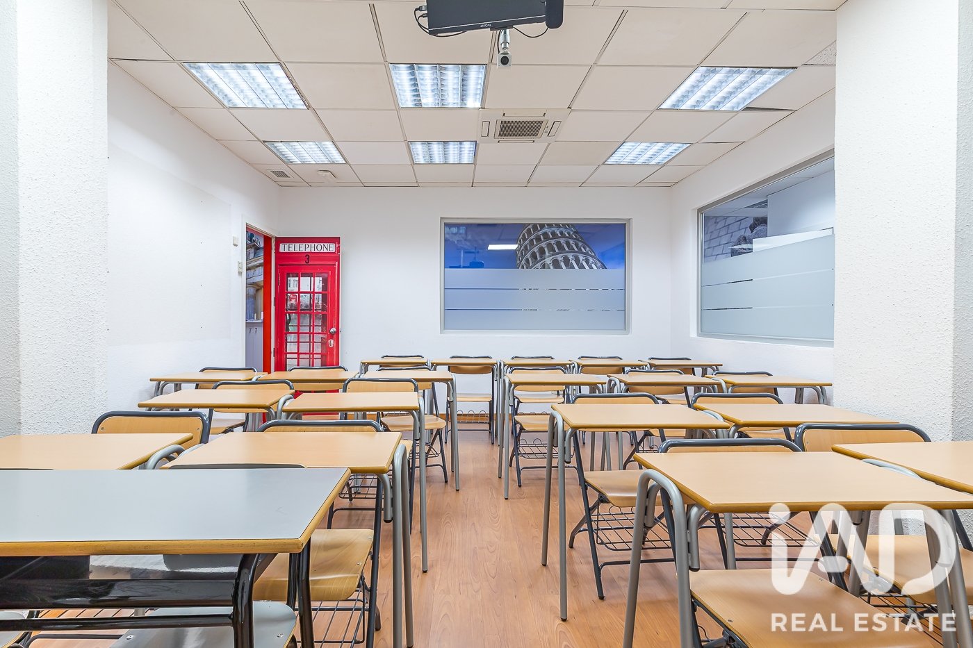 Huoneisto Madrid, Espanja 4 makuuhuonetta, 353 m2 No. 187801