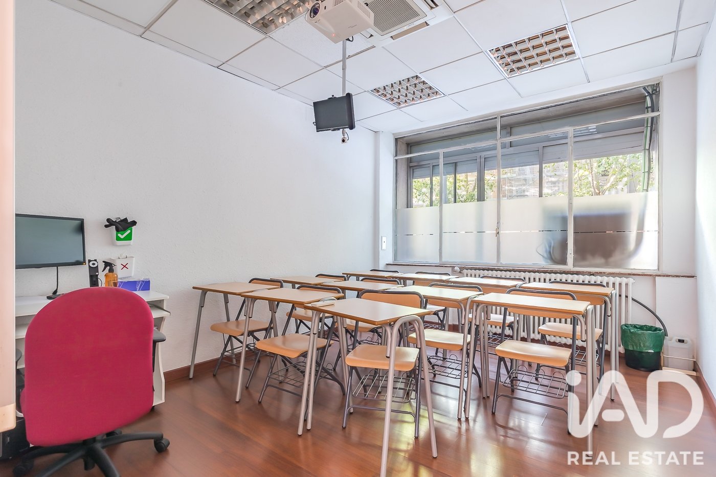Huoneisto Madrid, Espanja 4 makuuhuonetta, 353 m2 No. 187801