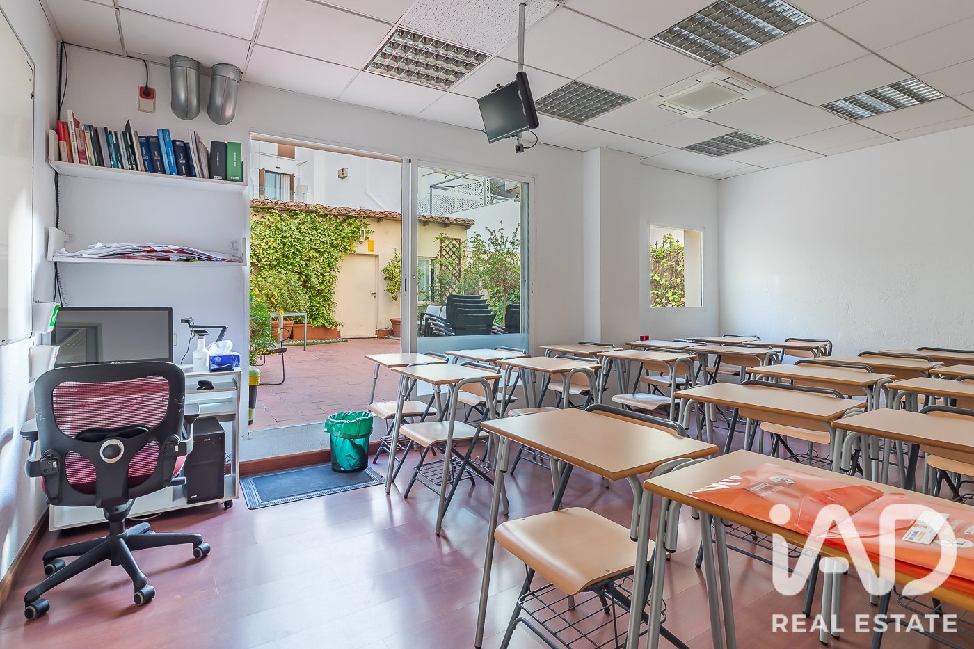 Huoneisto Madrid, Espanja 4 makuuhuonetta, 353 m2 No. 187801