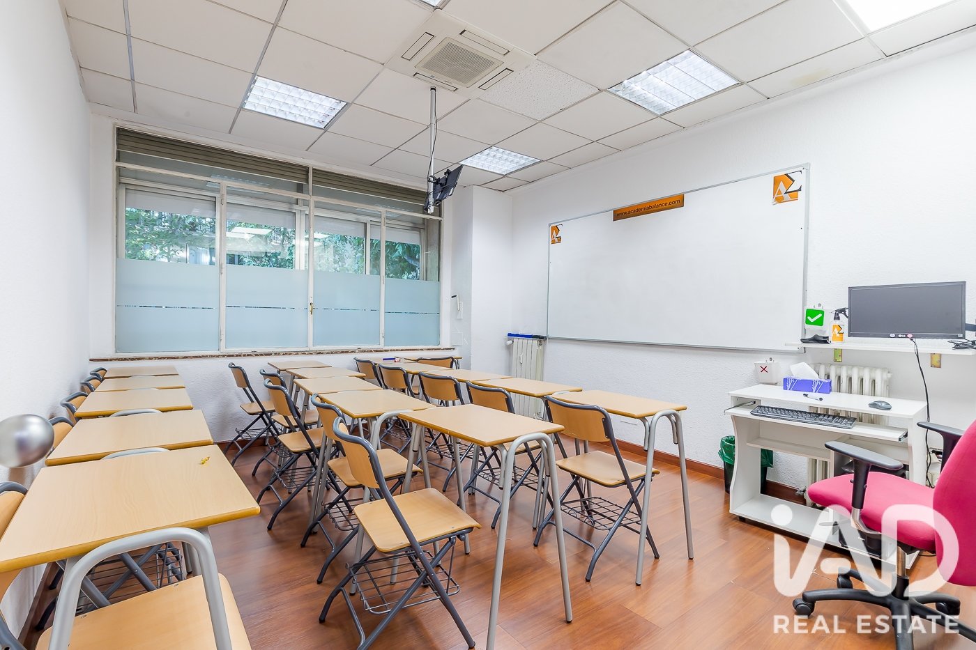 Huoneisto Madrid, Espanja 4 makuuhuonetta, 353 m2 No. 187801
