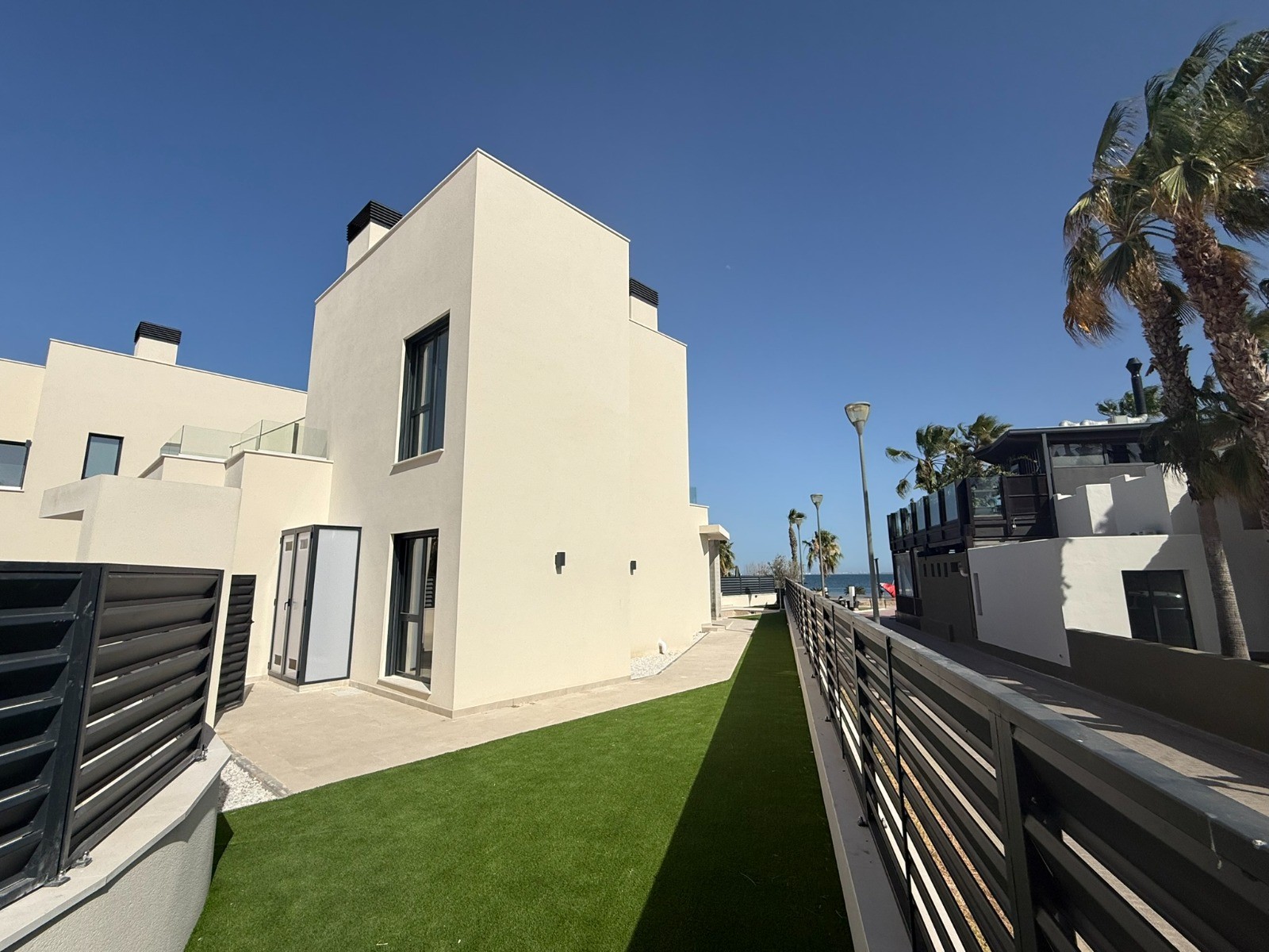 Villa à Los Alcazares, Murcia, Espagne 3 chambres, 125 m2 No. 135288