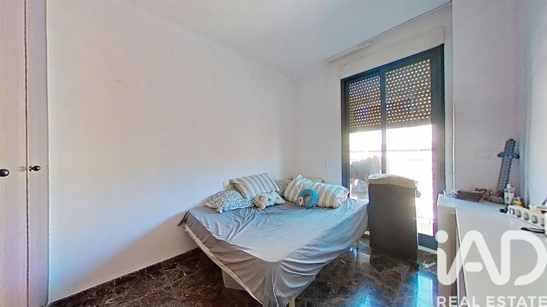 Dvīņu māja Castellon de la Plana, Castellon, Spānijā 4 istabas, 231 m2 Nr. 172746