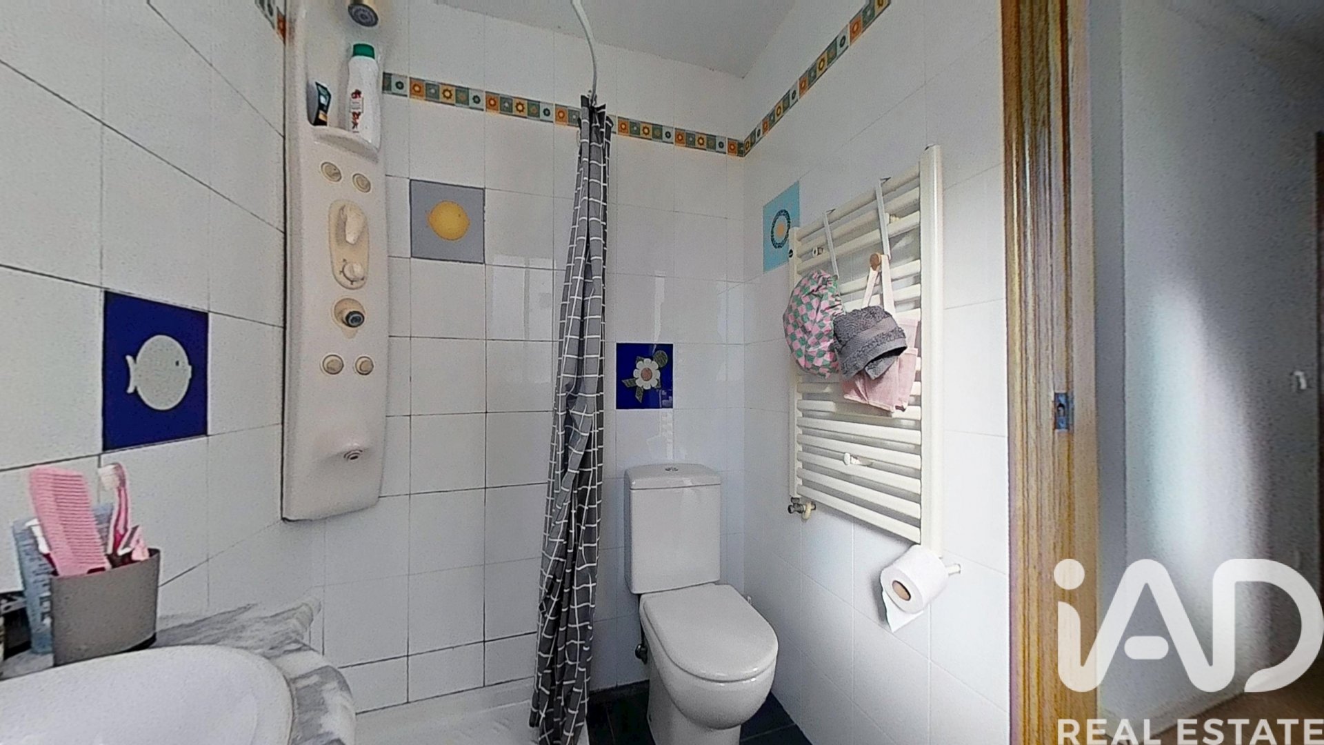 Dvīņu māja Castellon de la Plana, Castellon, Spānijā 4 istabas, 231 m2 Nr. 172746