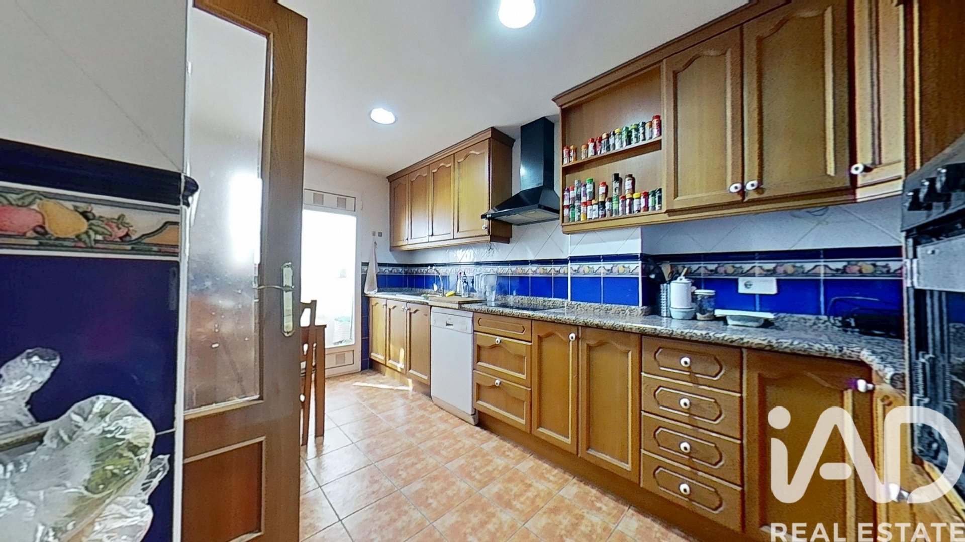 Dvīņu māja Castellon de la Plana, Castellon, Spānijā 4 istabas, 231 m2 Nr. 172746