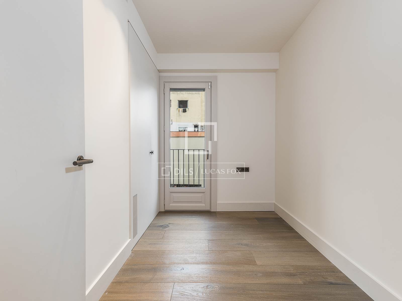 Квартира в Барселона, Испания 2 спальни, 90м2 №150700