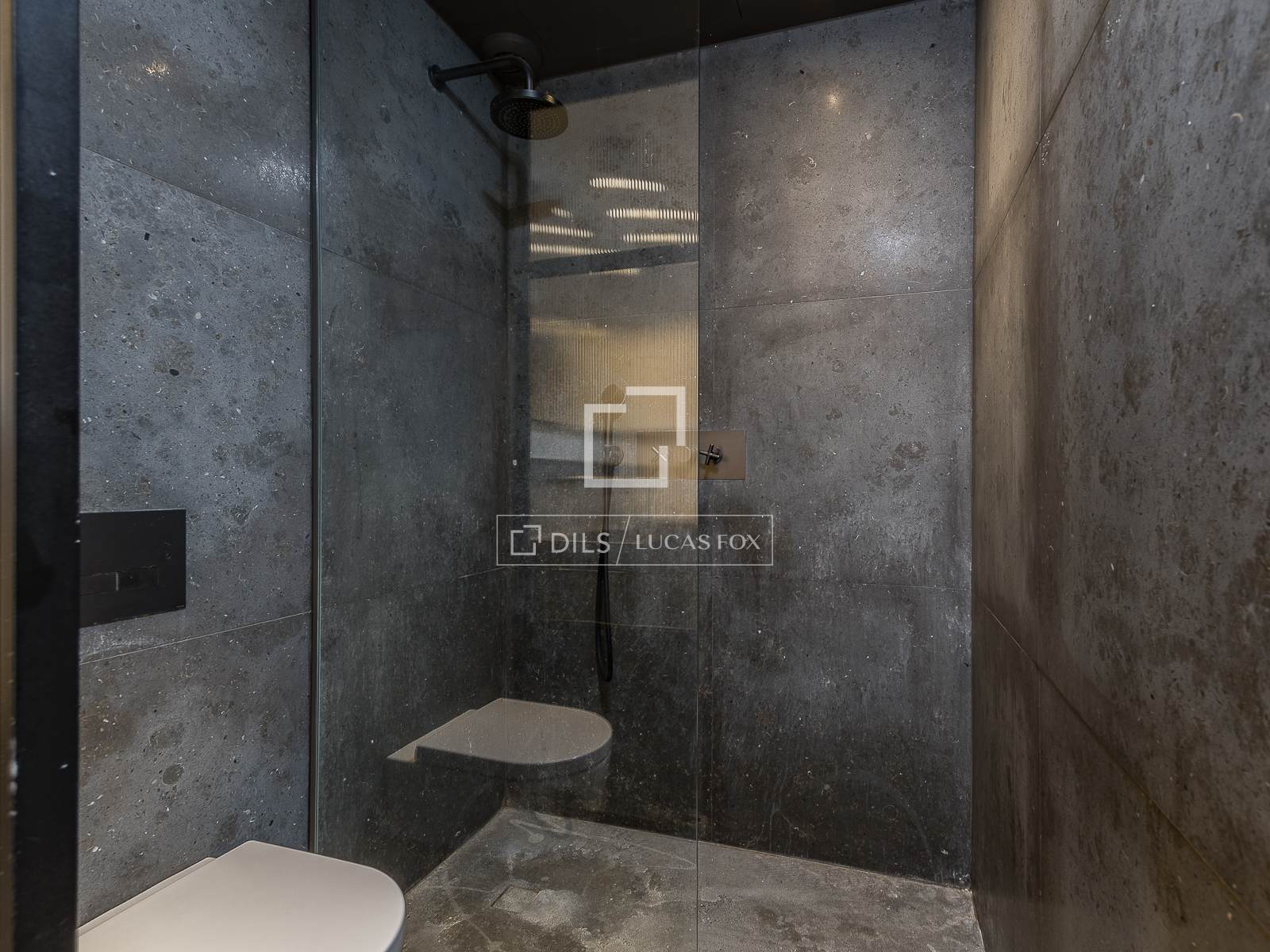 Квартира в Барселона, Испания 2 спальни, 90м2 №150700