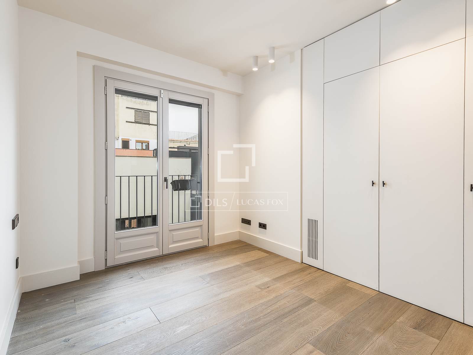 Квартира в Барселона, Испания 2 спальни, 90м2 №150700