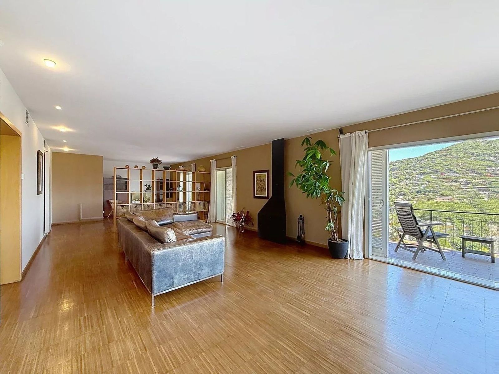 Māja Cabrils, Barcelona, Spānijā 4 istabas, 376 m2 Nr. 192070