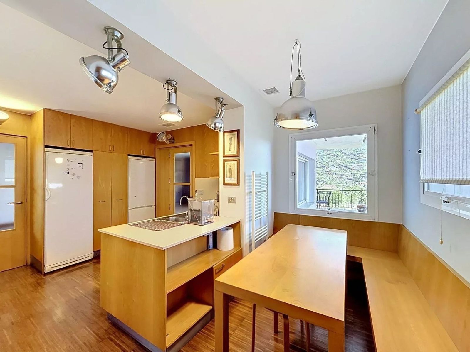 Māja Cabrils, Barcelona, Spānijā 4 istabas, 376 m2 Nr. 192070