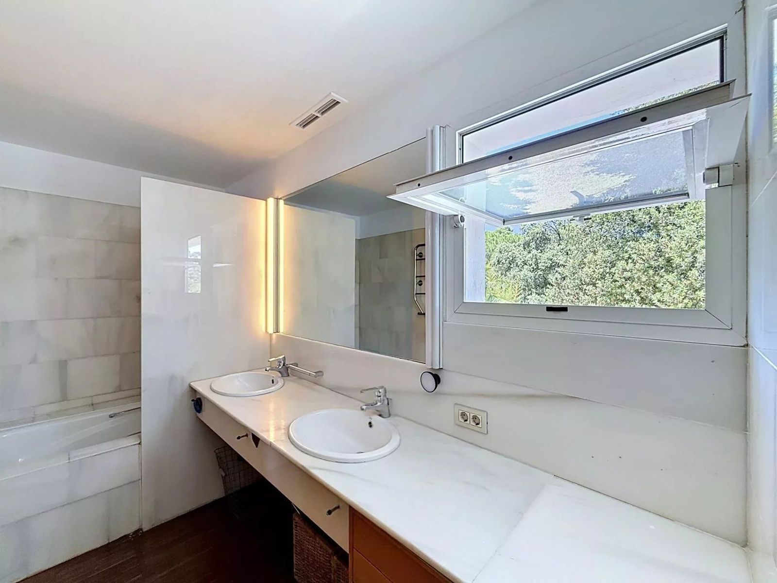 Māja Cabrils, Barcelona, Spānijā 4 istabas, 376 m2 Nr. 192070