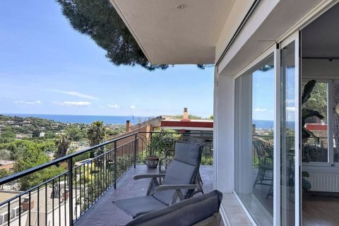 Māja Cabrils, Barcelona, Spānijā 4 istabas, 376 m2 Nr. 192070