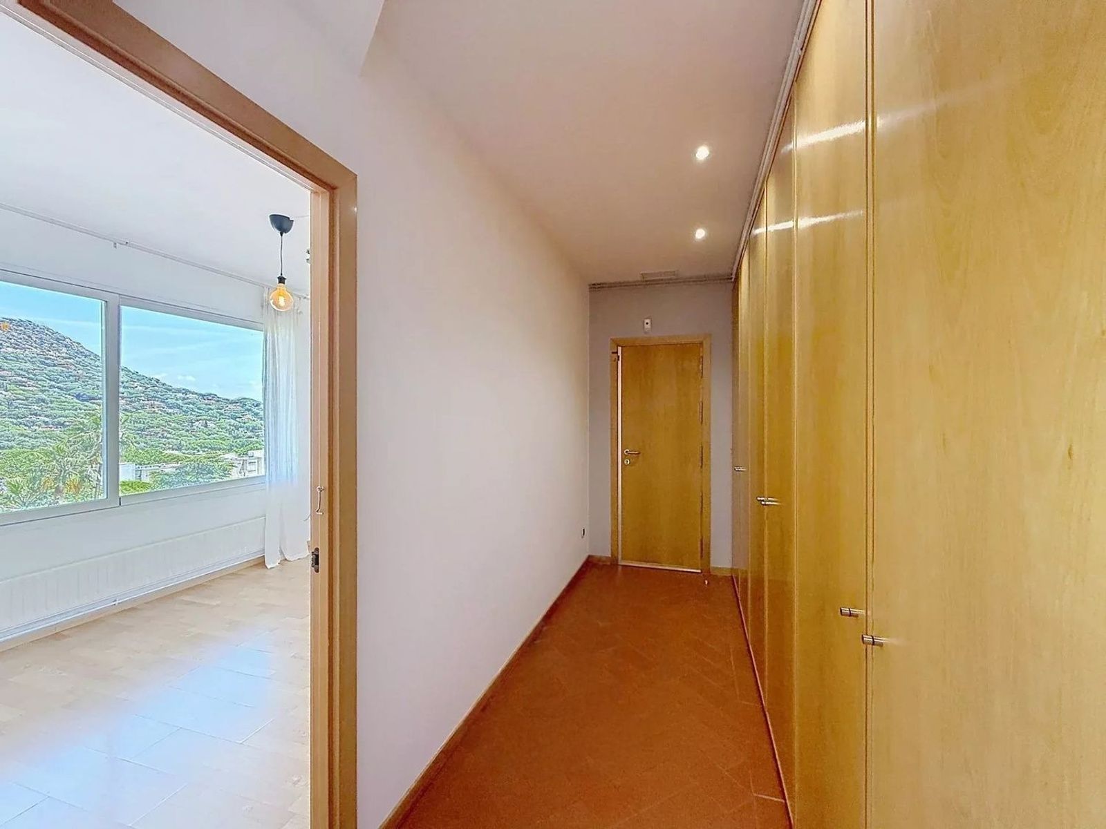 Māja Cabrils, Barcelona, Spānijā 4 istabas, 376 m2 Nr. 192070