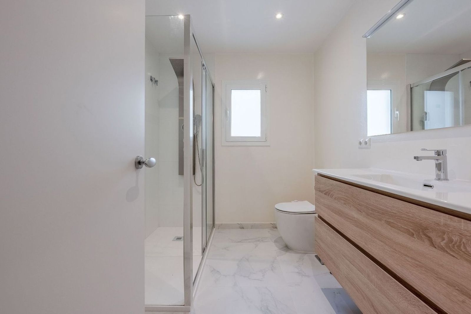 Dzīvoklis Barcelona, Spānijā 2 istabas, 86 m2 Nr. 192066
