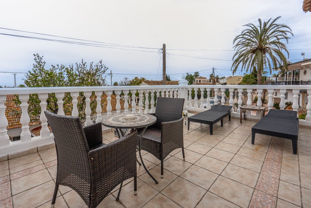 Commercial property in Calpe, Alicante, Spain 11 bedrooms, 335 sq.m. No. 78876