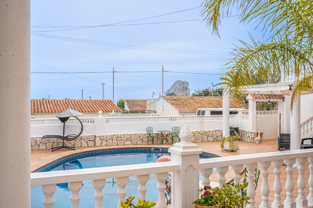 Commercial property in Calpe, Alicante, Spain 11 bedrooms, 335 sq.m. No. 78876