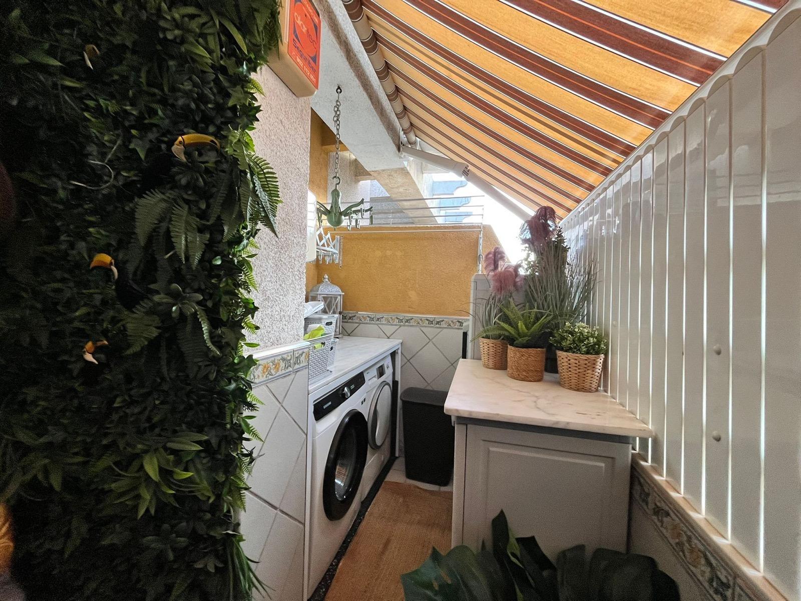 Attico a Torrevieja, Alicante, Spagna 3 camere da letto, 65 mq. N° 154560