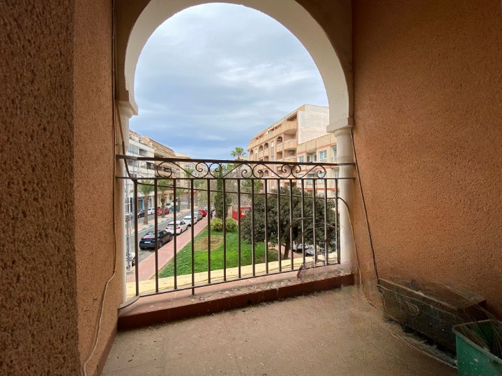 Apartamento en Torrevieja, Alicante, España 5 dormitorios, 180 m2 No. 154571