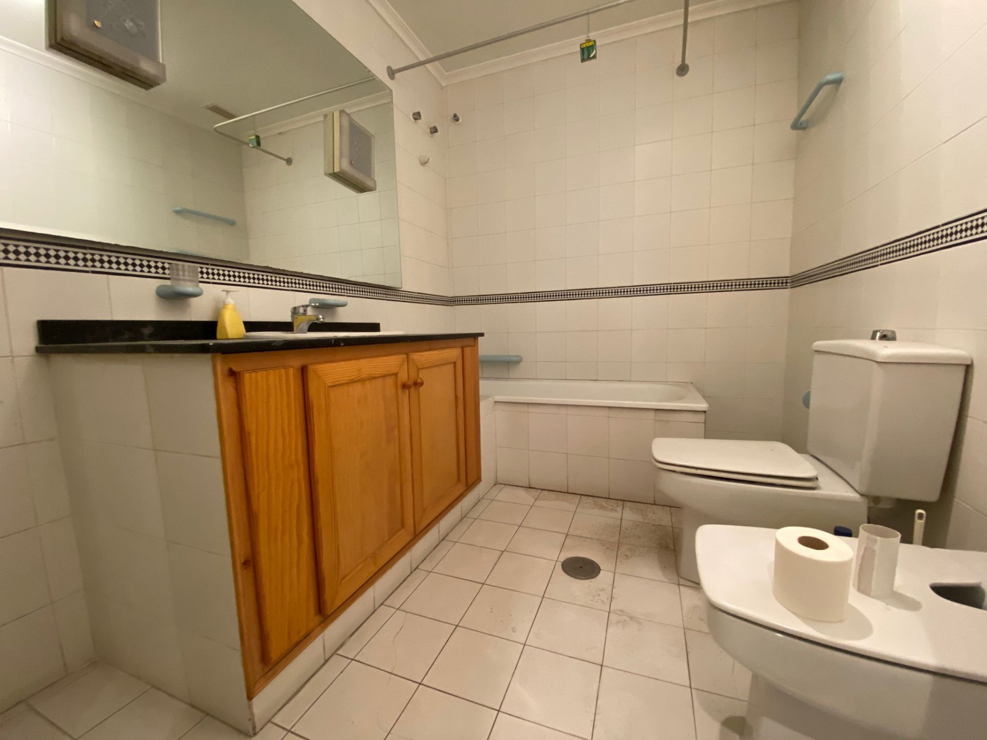 Apartamento en Torrevieja, Alicante, España 5 dormitorios, 180 m2 No. 154571