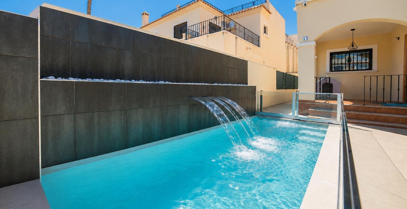 Villa Torrevieja, Alicante, Spānijā 114 m2 Nr. 195876