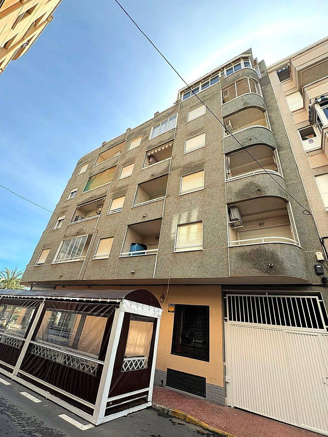 Huoneisto Torrevieja, Alicante, Espanja 1 makuuhuone, 70 m2 No. 195872