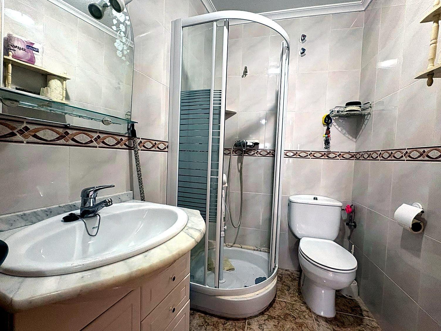 Huoneisto Torrevieja, Alicante, Espanja 1 makuuhuone, 70 m2 No. 195872