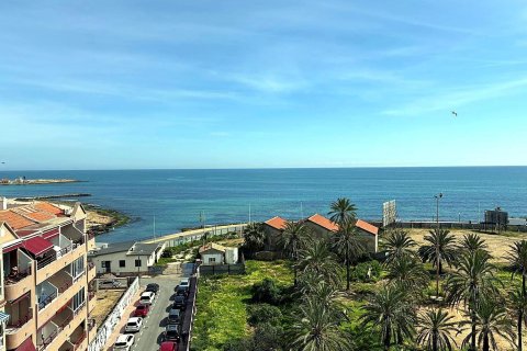Apartment in Torrevieja, Alicante, Spain 1 bedroom, 70 sq.m. No. 195872