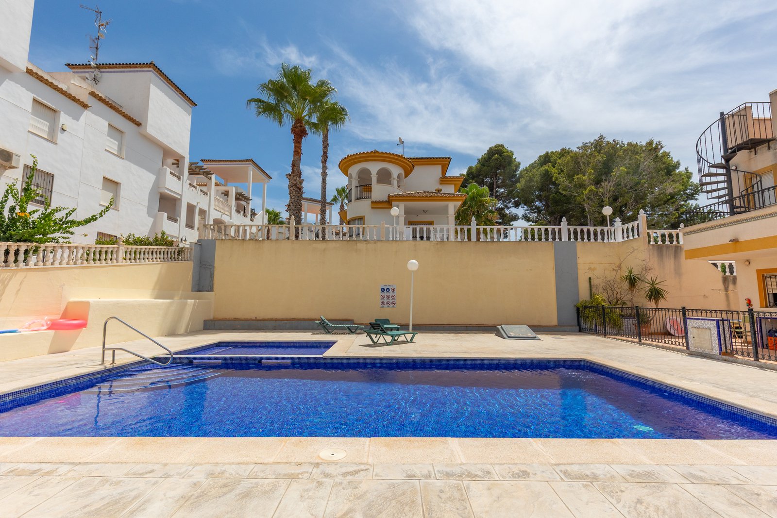 Lägenhet i Villamartin, Alicante, Spanien 2 sovrum, 55 kvm. Nr. 194707