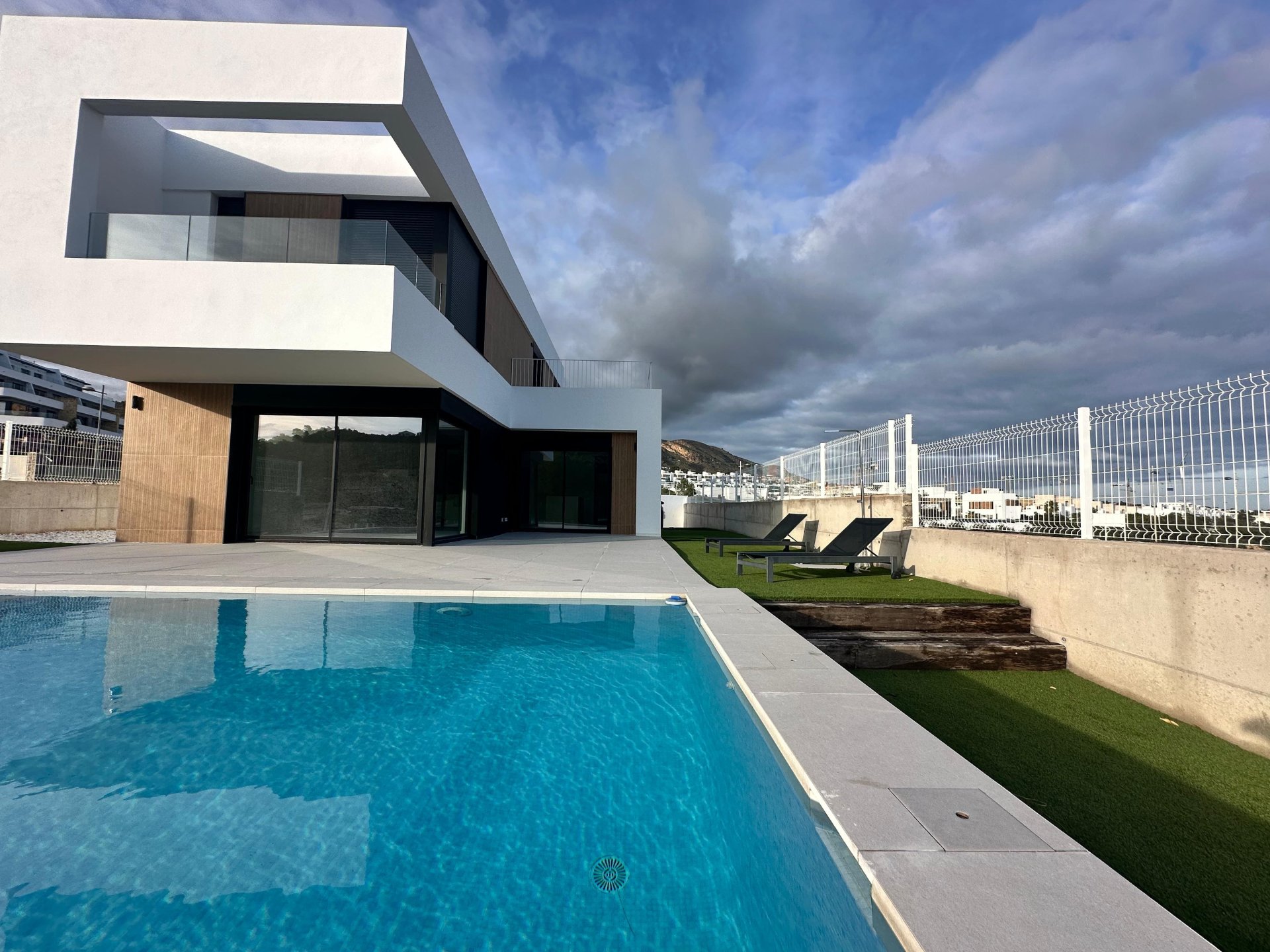 Villa i Finestrat, Alicante, Spanien 3 sovrum, 222 kvm. Nr. 194704
