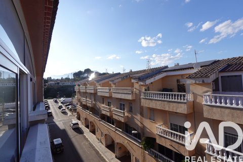 Trīņu māja Roquetes, Tarragona, Spānijā 3 istabas, 138 m2 Nr. 172757