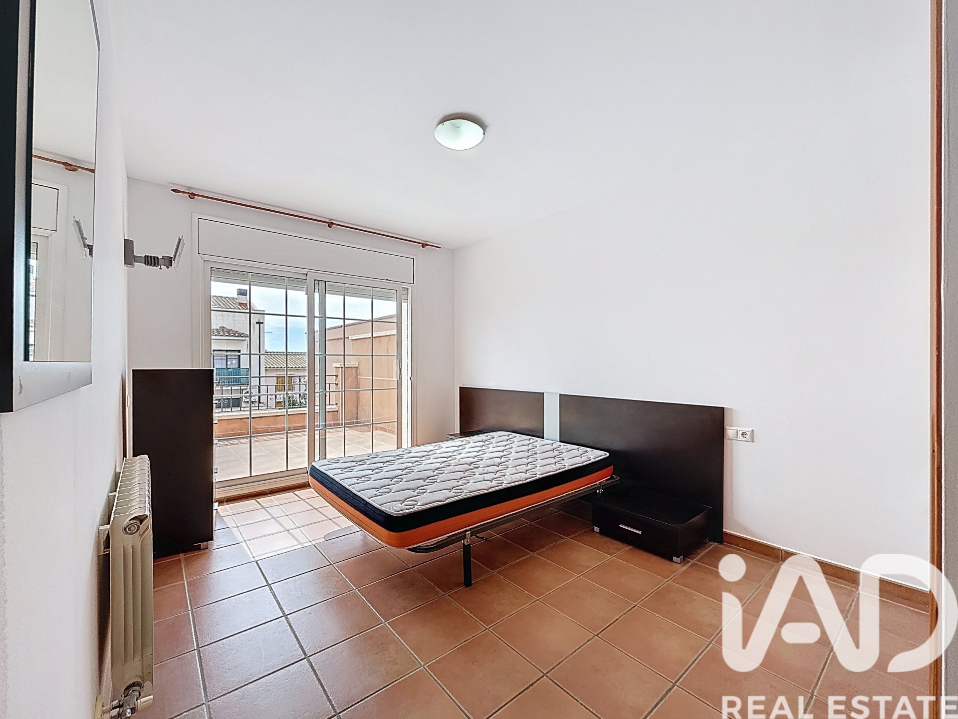 Casa adosada en Sant Jaume dels Domenys, Tarragona, España 4 dormitorios, 242 m2 No. 172764