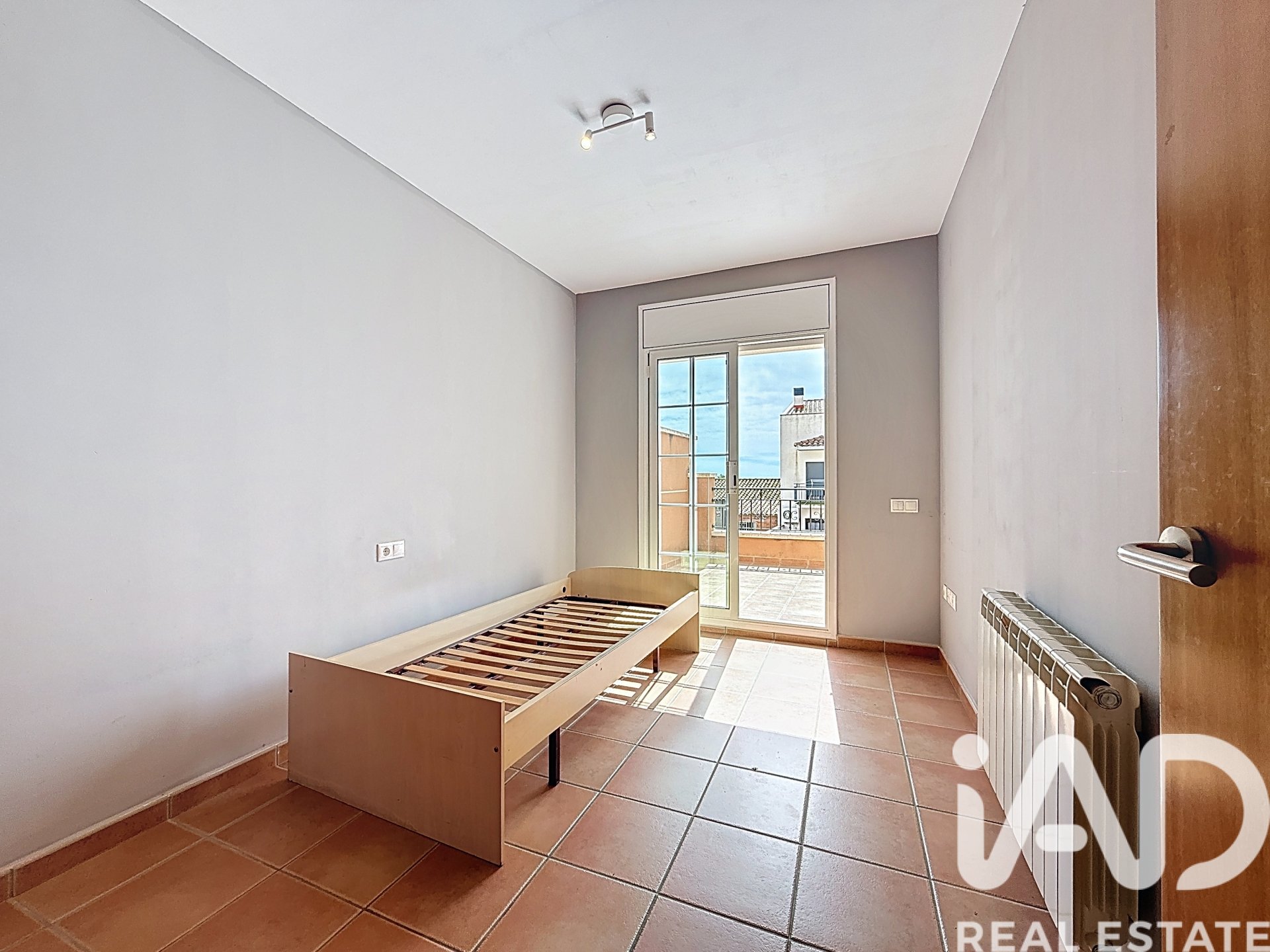 Casa adosada en Sant Jaume dels Domenys, Tarragona, España 4 dormitorios, 242 m2 No. 172764