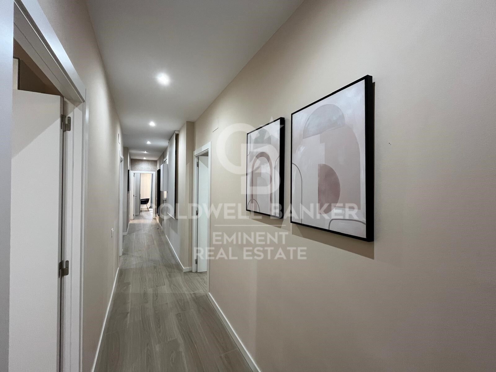 Apartament w Barcelona, Hiszpania 4 sypialnie, 136 mkw. nr 157819