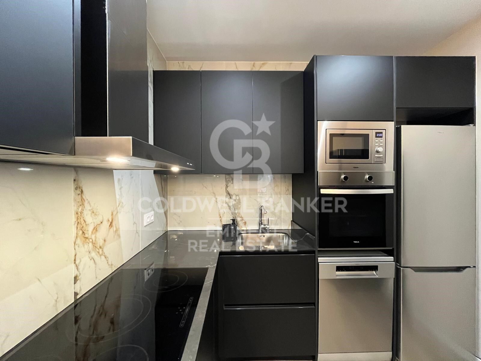 Apartament w Barcelona, Hiszpania 4 sypialnie, 136 mkw. nr 157819