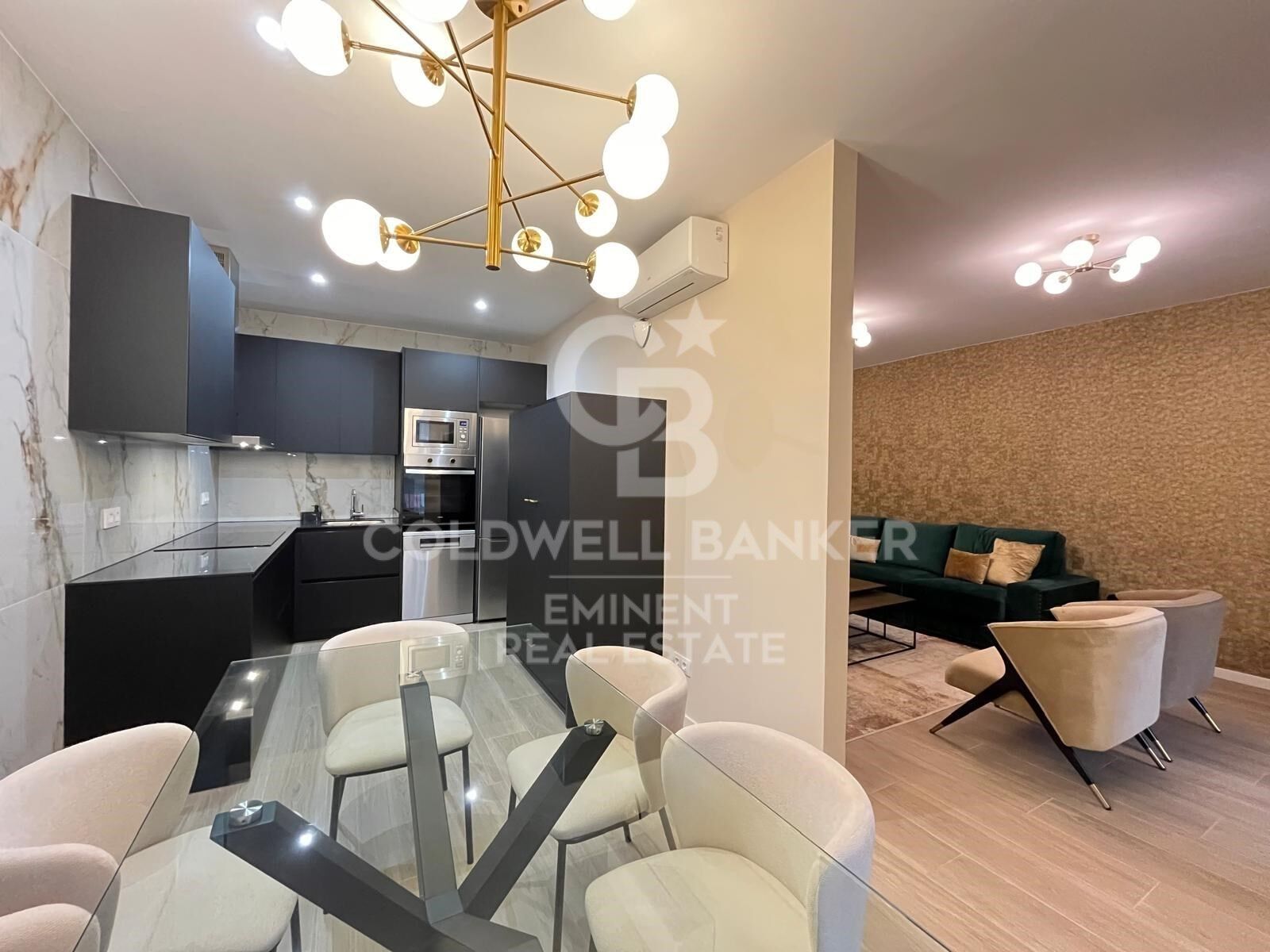 Apartament w Barcelona, Hiszpania 4 sypialnie, 136 mkw. nr 157819