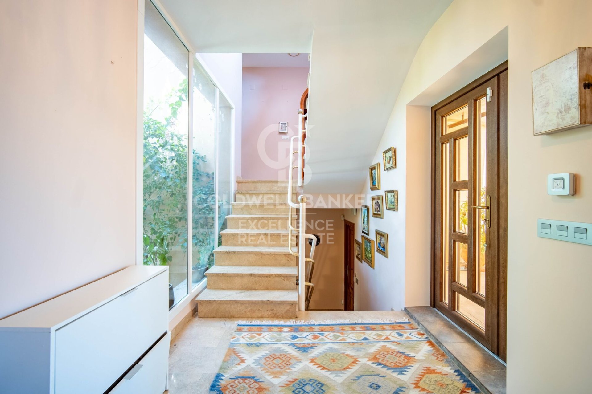 Villa in Riba-roja de Turia, Valencia, Spain 7 bedrooms, 350 sq.m. No. 157821