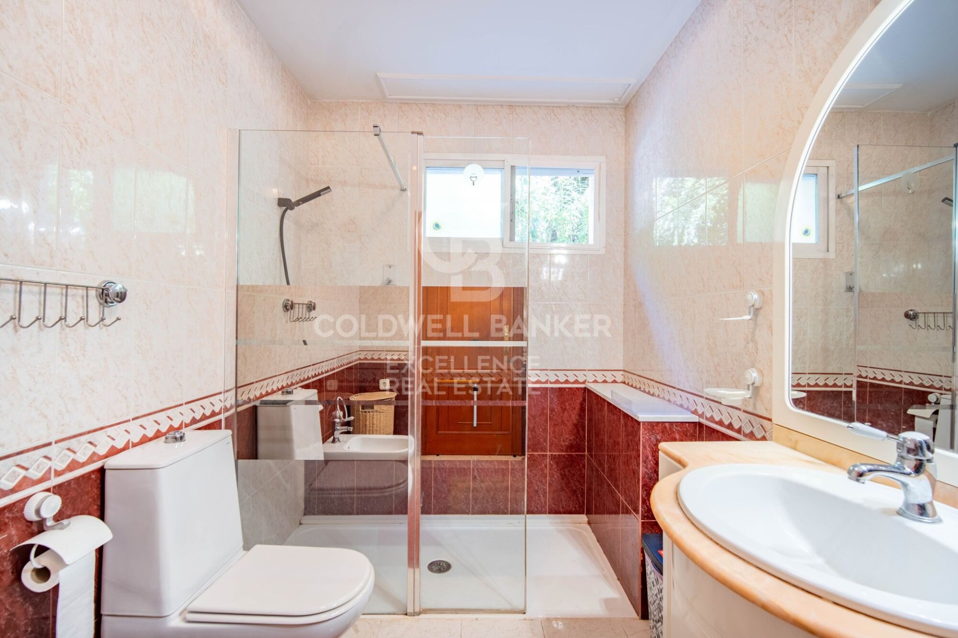 Villa in Riba-roja de Turia, Valencia, Spain 7 bedrooms, 350 sq.m. No. 157821