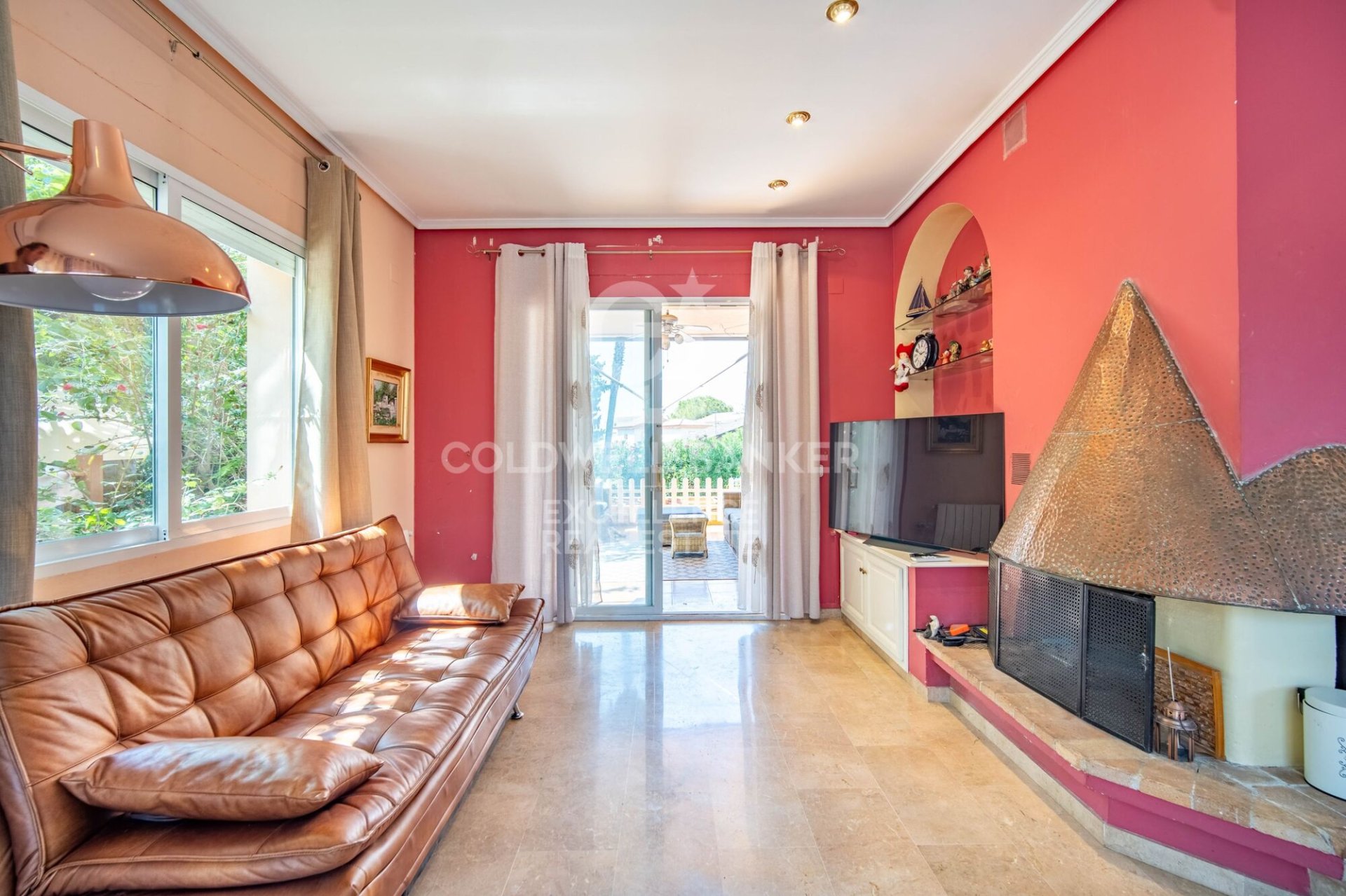 Villa in Riba-roja de Turia, Valencia, Spain 7 bedrooms, 350 sq.m. No. 157821