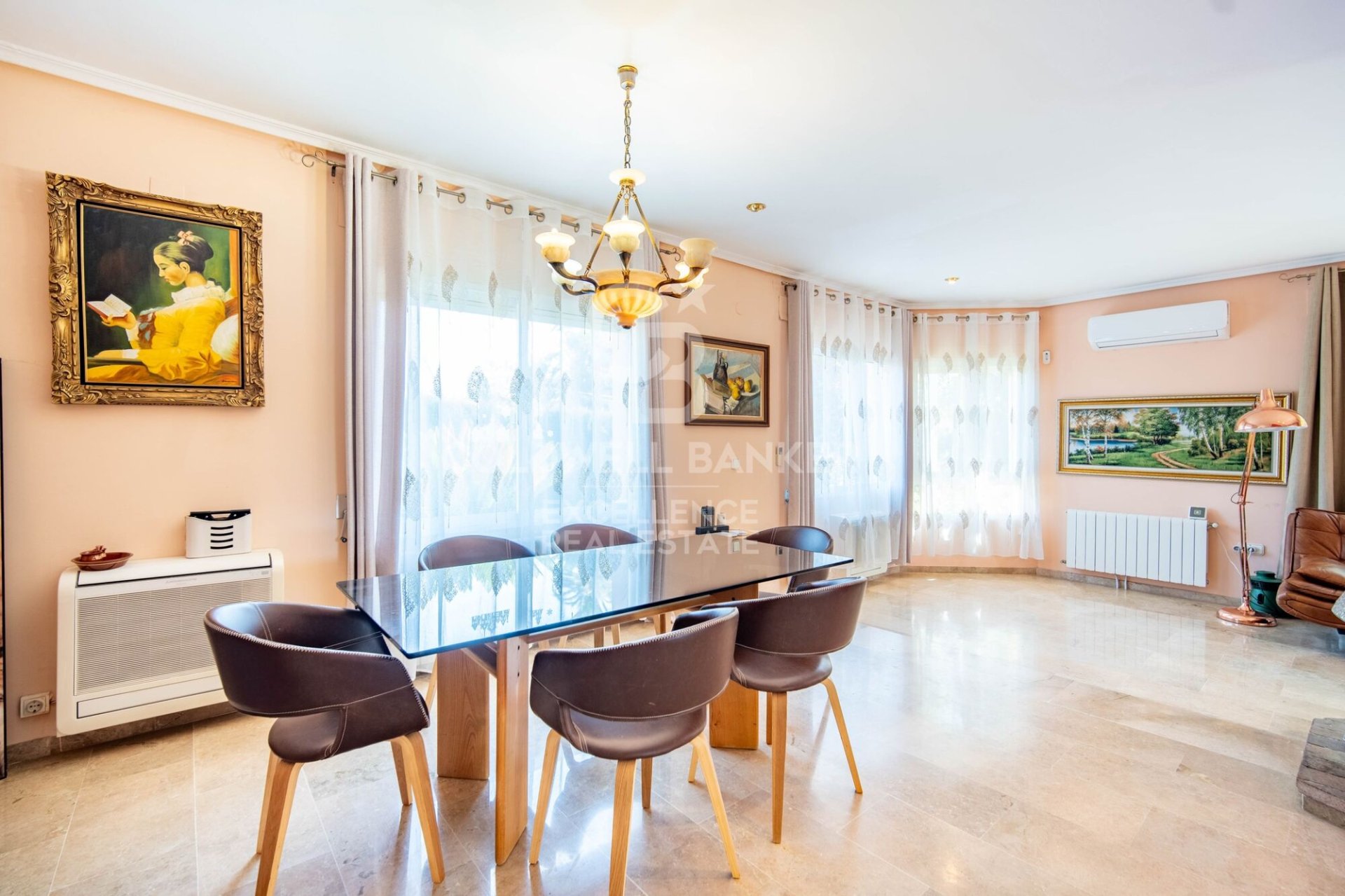 Villa in Riba-roja de Turia, Valencia, Spain 7 bedrooms, 350 sq.m. No. 157821