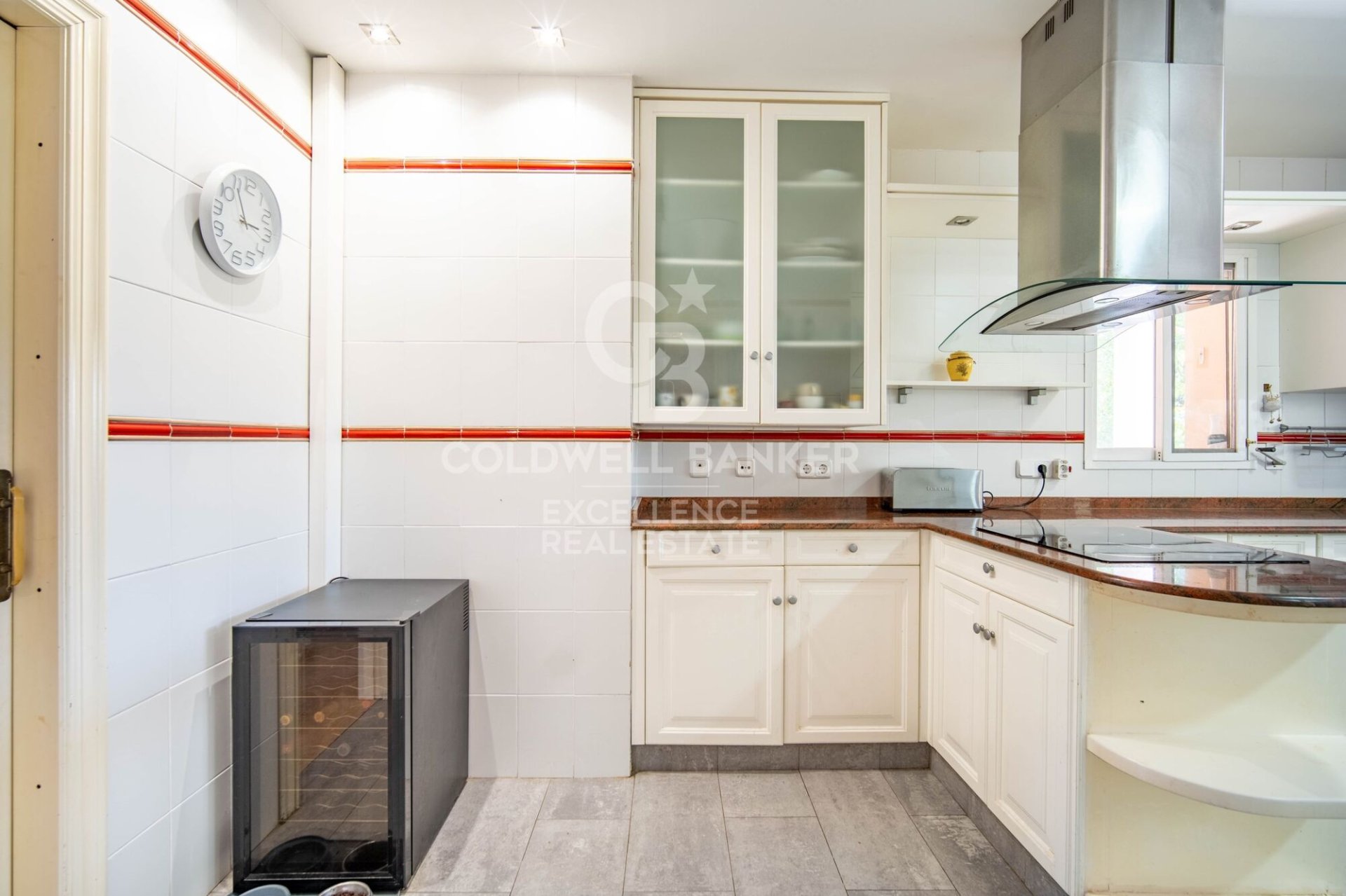 Villa in Riba-roja de Turia, Valencia, Spain 7 bedrooms, 350 sq.m. No. 157821